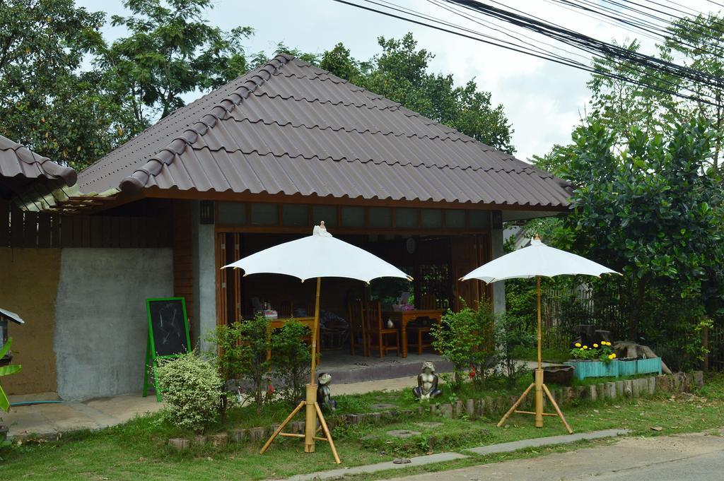 Monkey House Hotel Pai Buitenkant foto